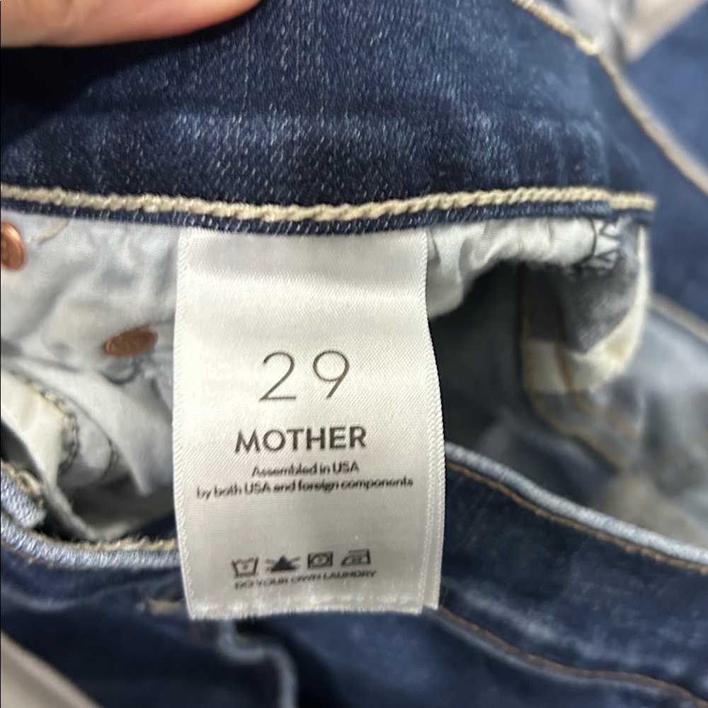 MOTHER Insider Crop Step Fray in Teaming Up 29 - Picture 5 of 5